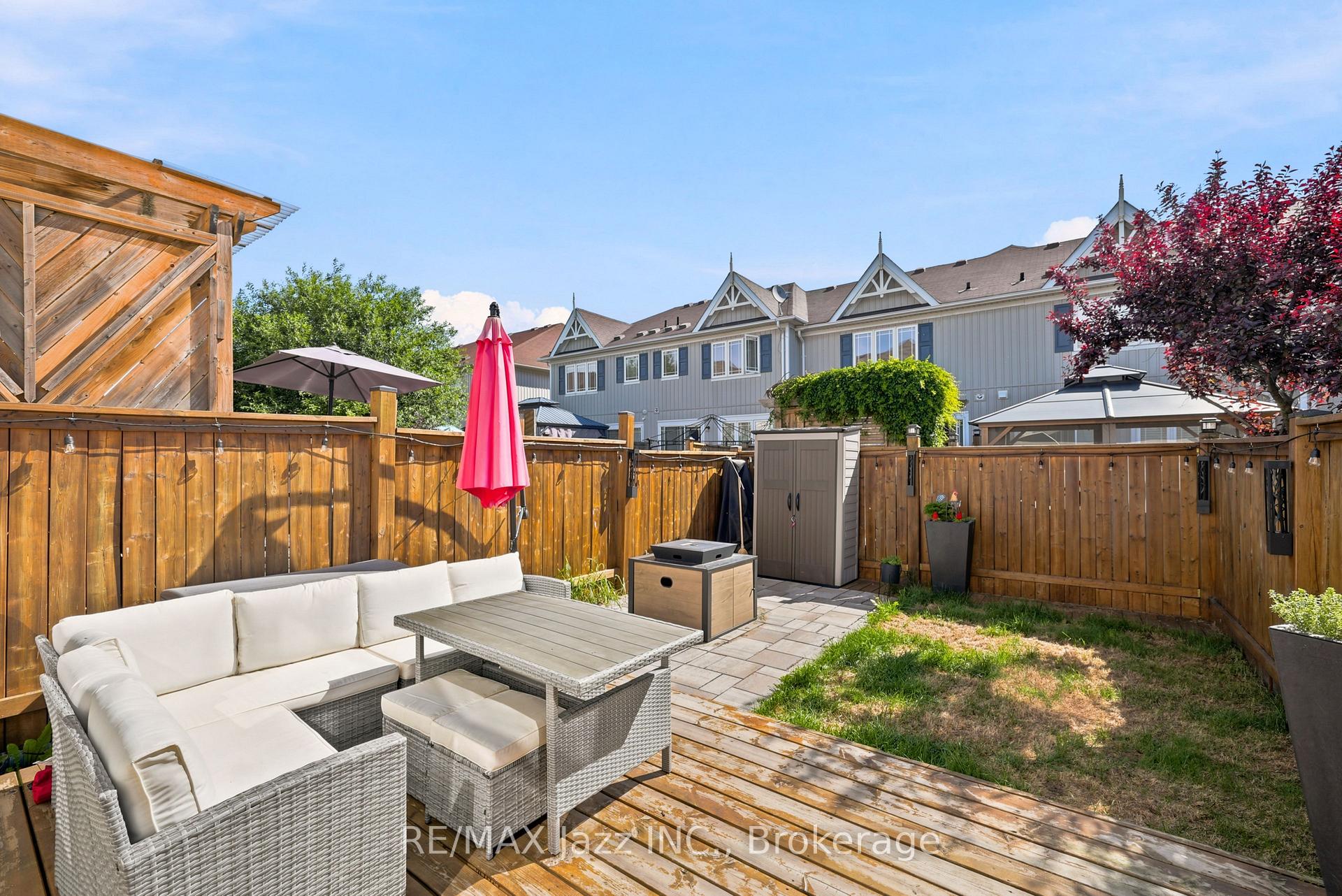 Photo 31 of 15 Farmstead Drive, Clarington, Bowmanville — HOMEH