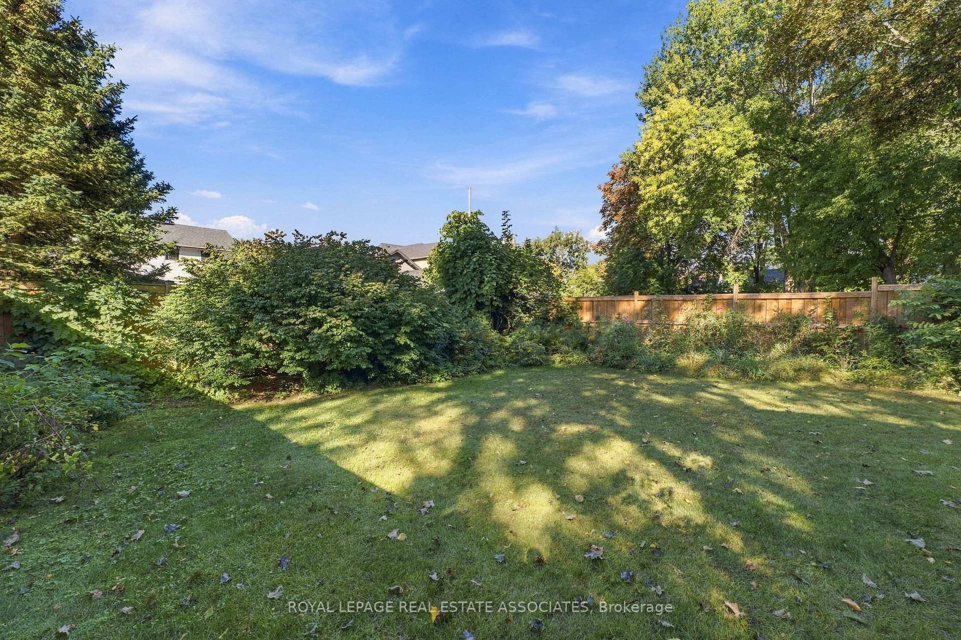 Photo 61 of 68 Gair Drive, Etobicoke, Alderwood — HOMEH