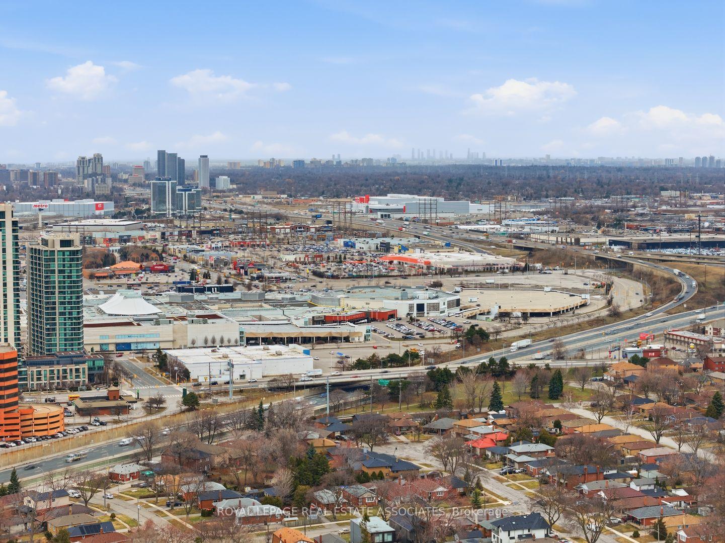 Photo 71 of 68 Gair Drive, Etobicoke, Alderwood — HOMEH