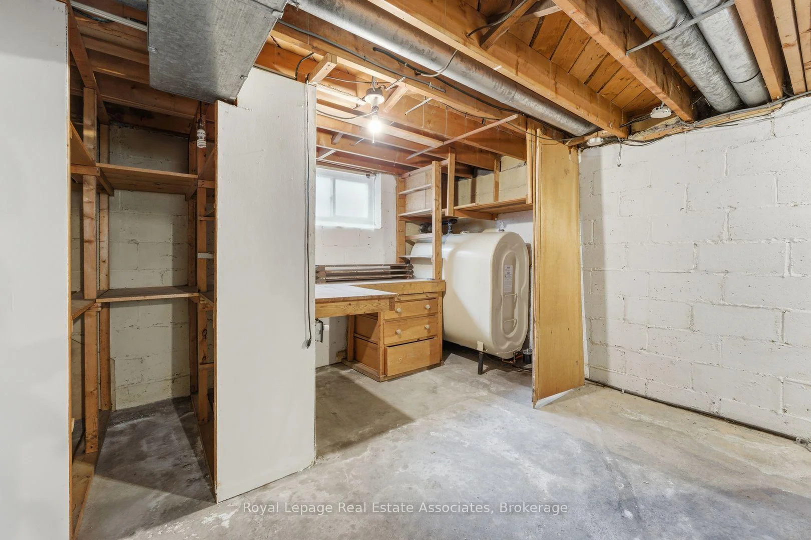 Photo 46 of 68 Gair Drive, Etobicoke, Alderwood — HOMEH