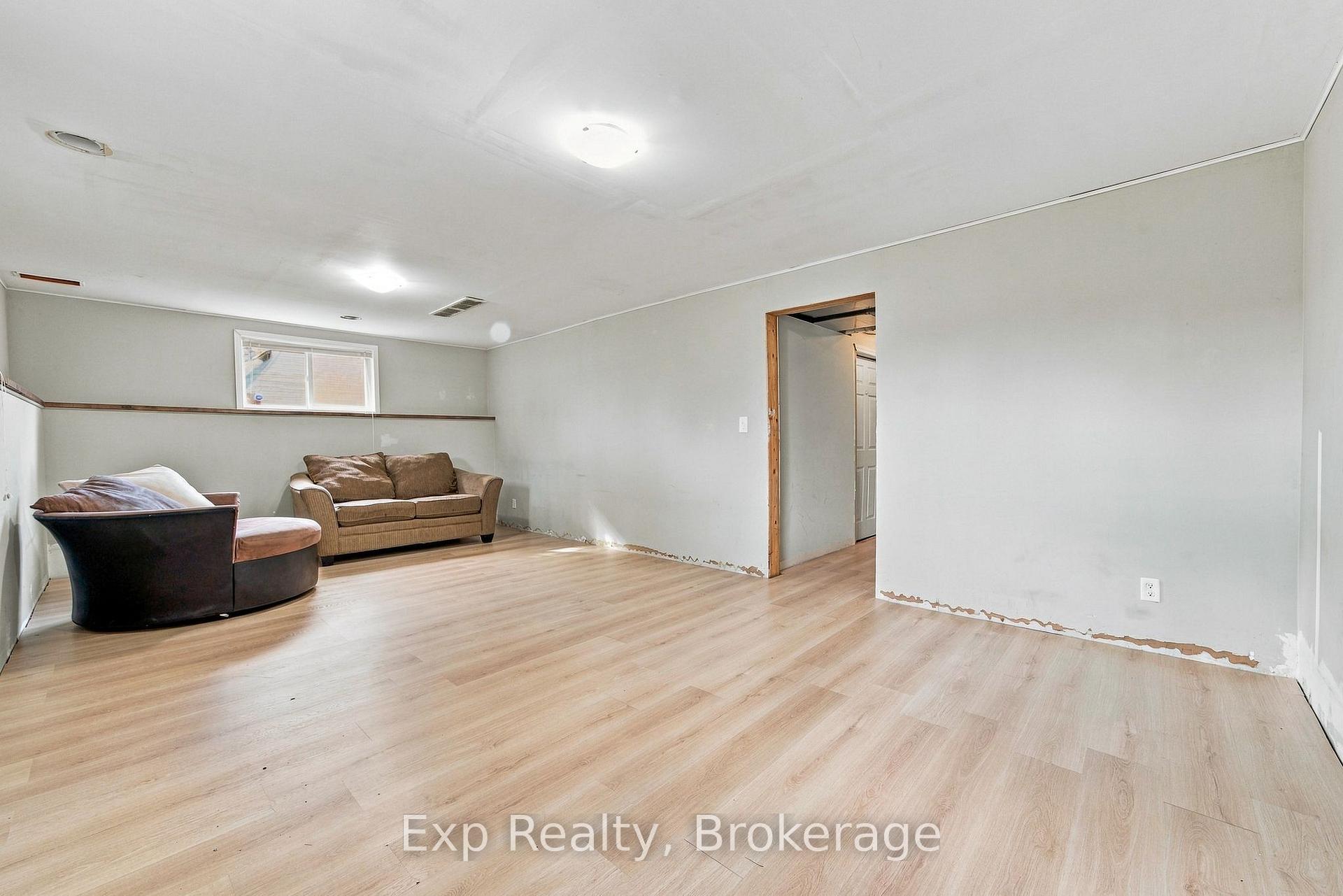 Photo 28 of 216 Brant Street, Deseronto, Deseronto (Town) — HOMEH