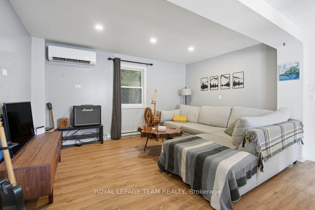 Photo 10 of 321 Mona Avenue, Ottawa, Vanier — HOMEH