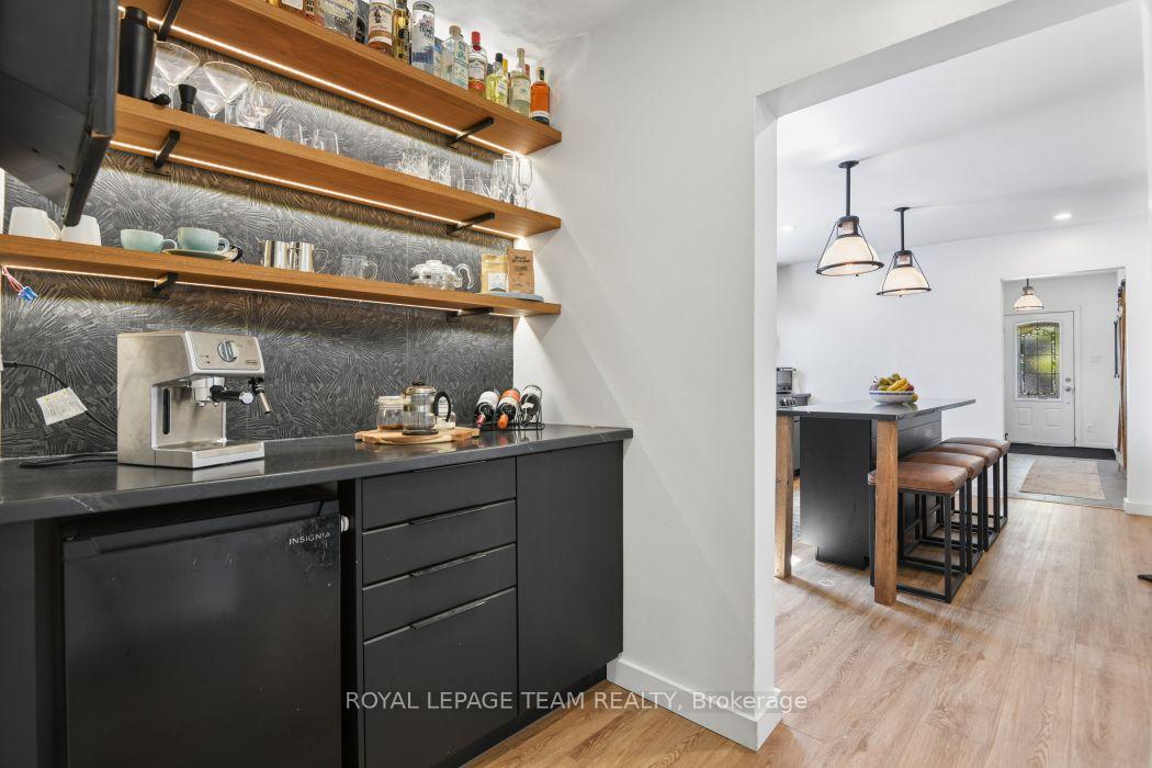 Photo 11 of 321 Mona Avenue, Ottawa, Vanier — HOMEH