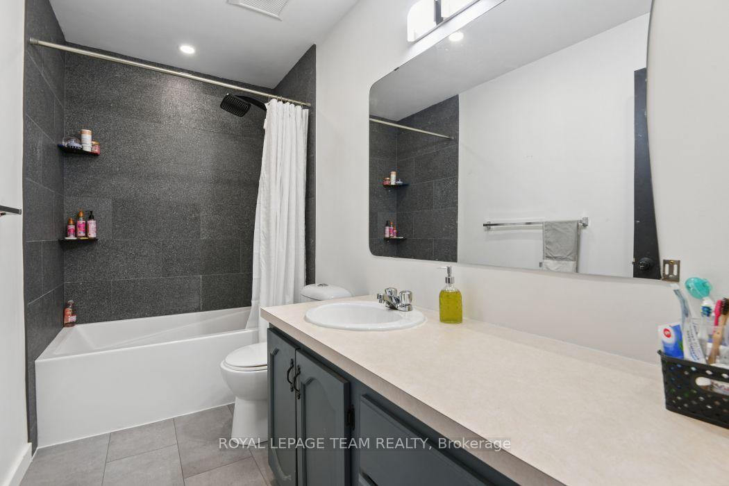 Photo 17 of 321 Mona Avenue, Ottawa, Vanier — HOMEH