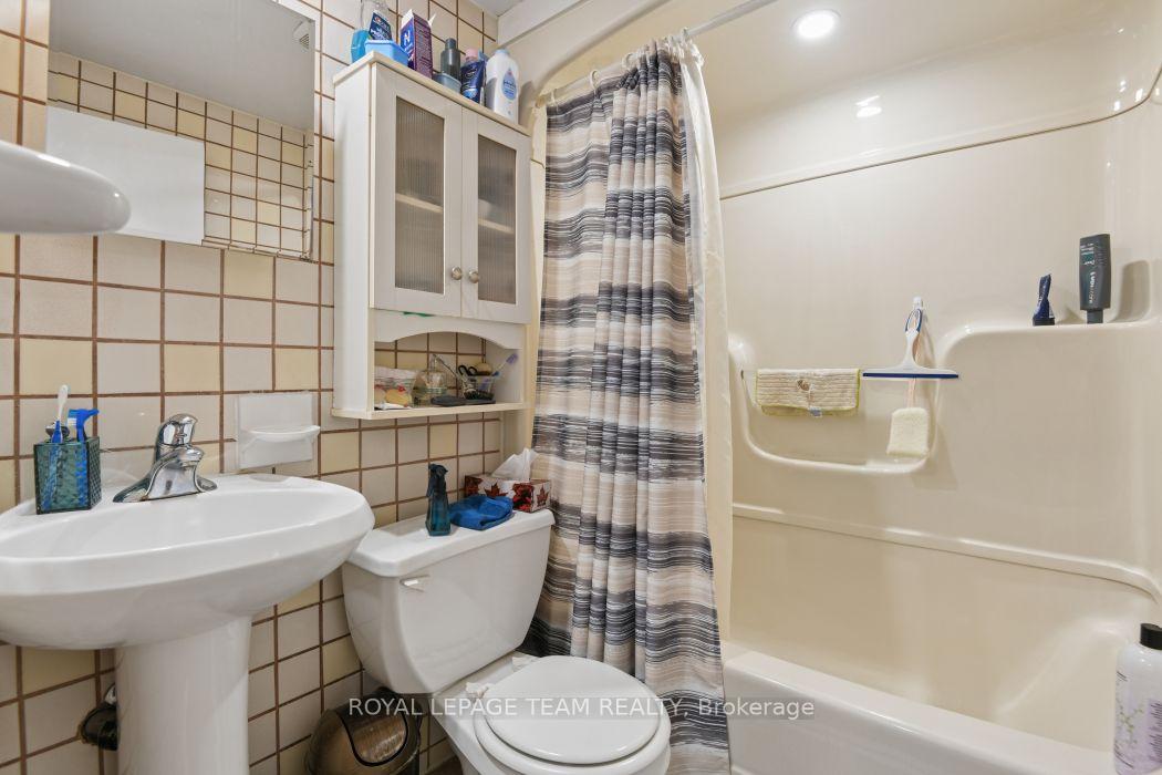 Photo 32 of 321 Mona Avenue, Ottawa, Vanier — HOMEH