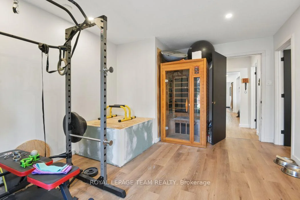 Photo 15 of 321 Mona Avenue, Ottawa, Vanier — HOMEH