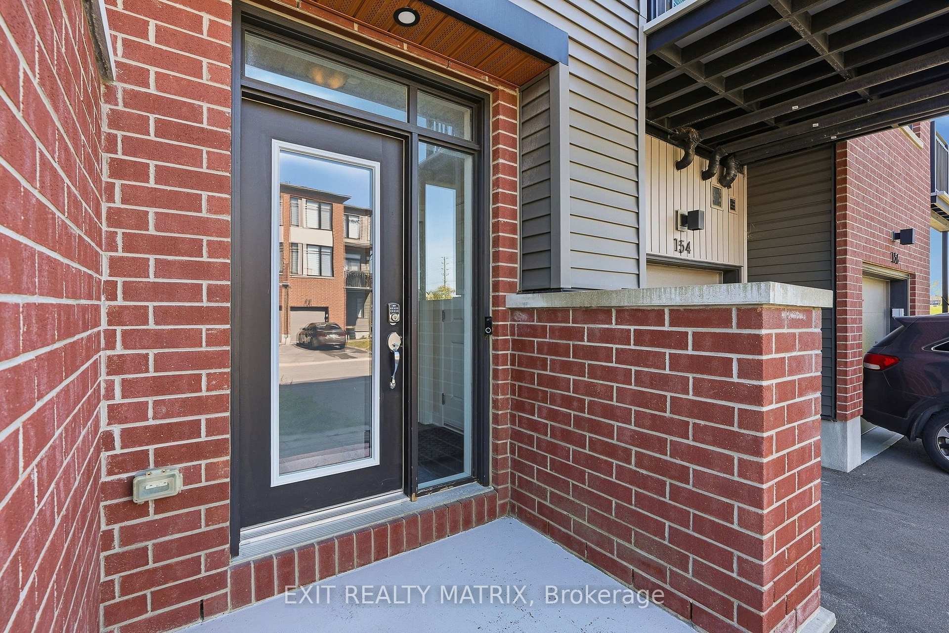 Photo 3 of 154 Visor Private, Ottawa, Kanata - Emerald Meadows/Trailwest — HOMEH