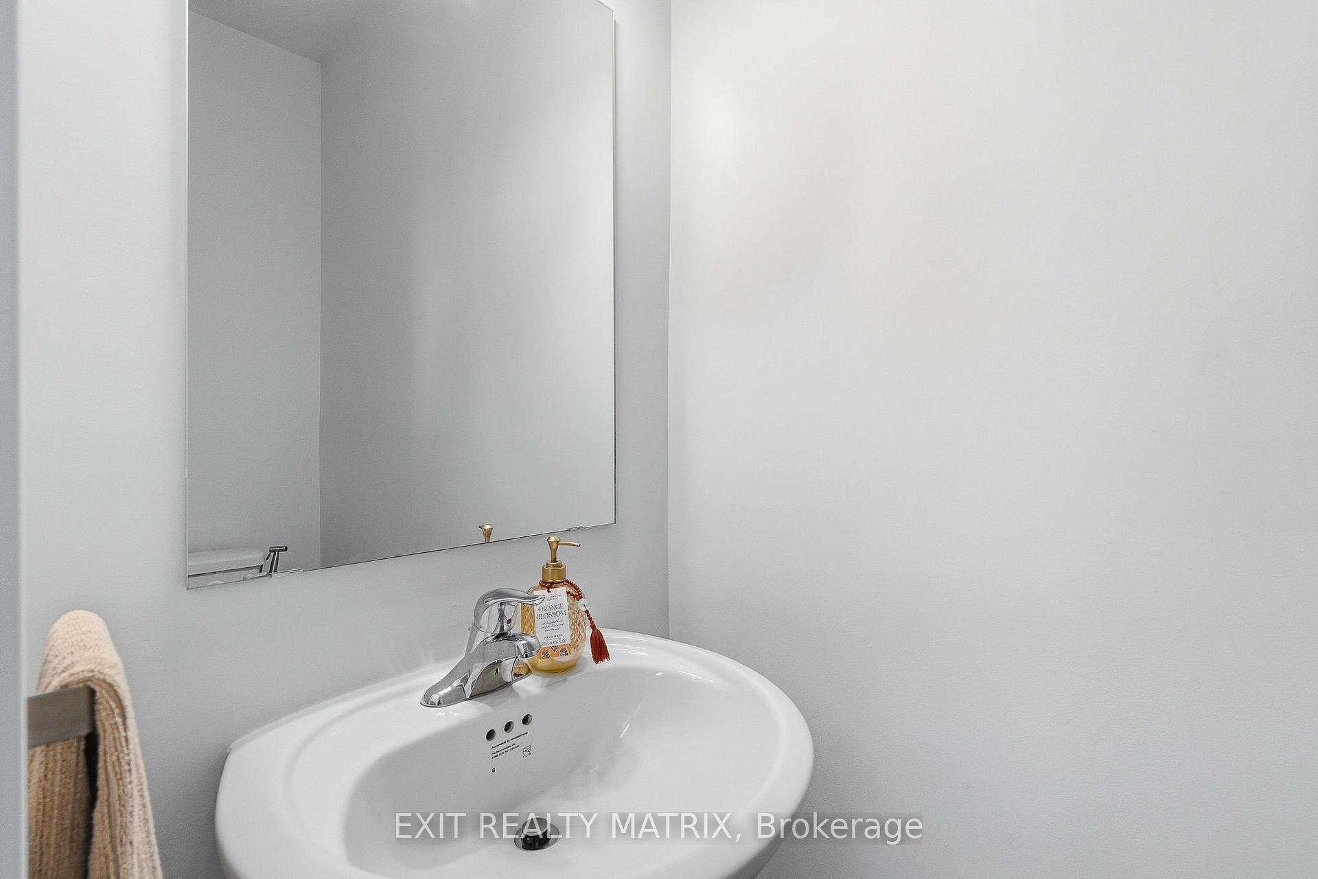Photo 6 of 154 Visor Private, Ottawa, Kanata - Emerald Meadows/Trailwest — HOMEH