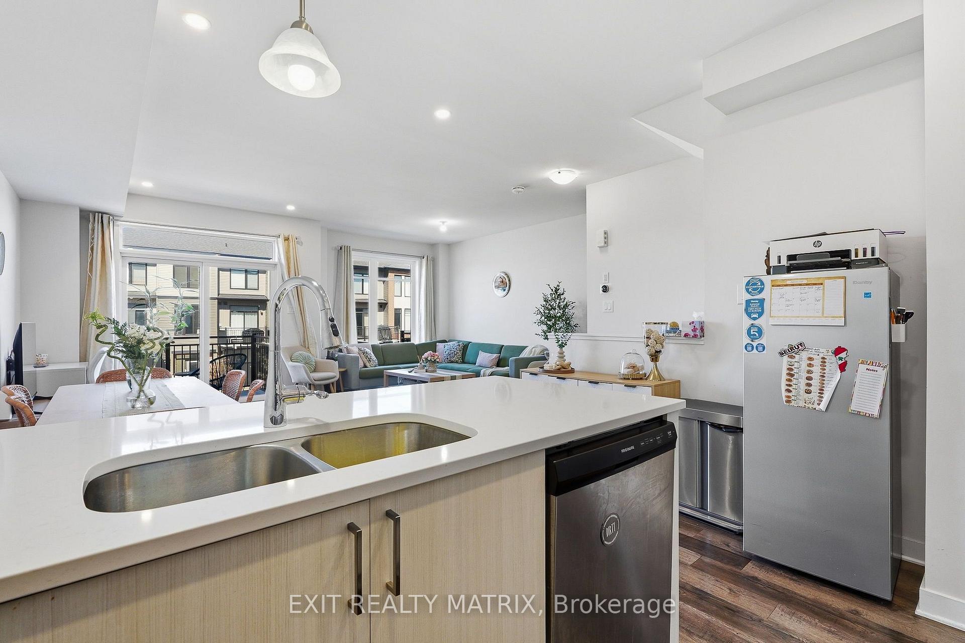 Photo 10 of 154 Visor Private, Ottawa, Kanata - Emerald Meadows/Trailwest — HOMEH