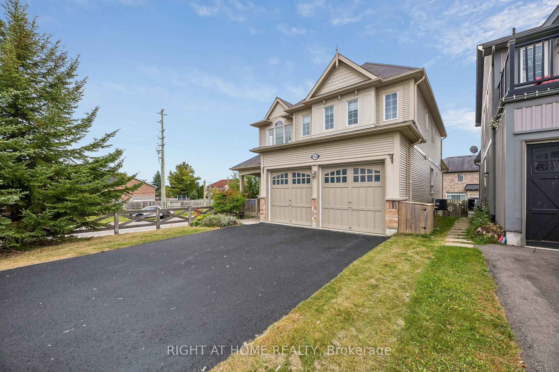 Photo 2 of 150 Jennings Drive, Clarington, Bowmanville — HOMEH