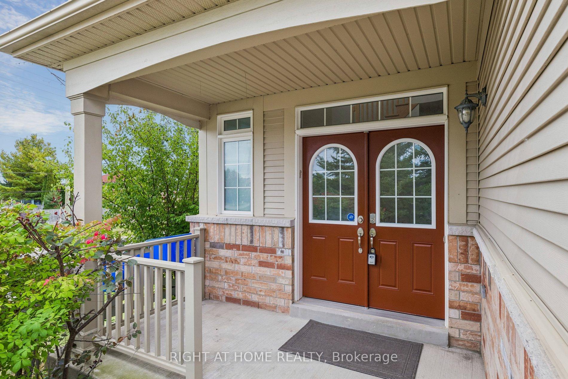 Photo 4 of 150 Jennings Drive, Clarington, Bowmanville — HOMEH