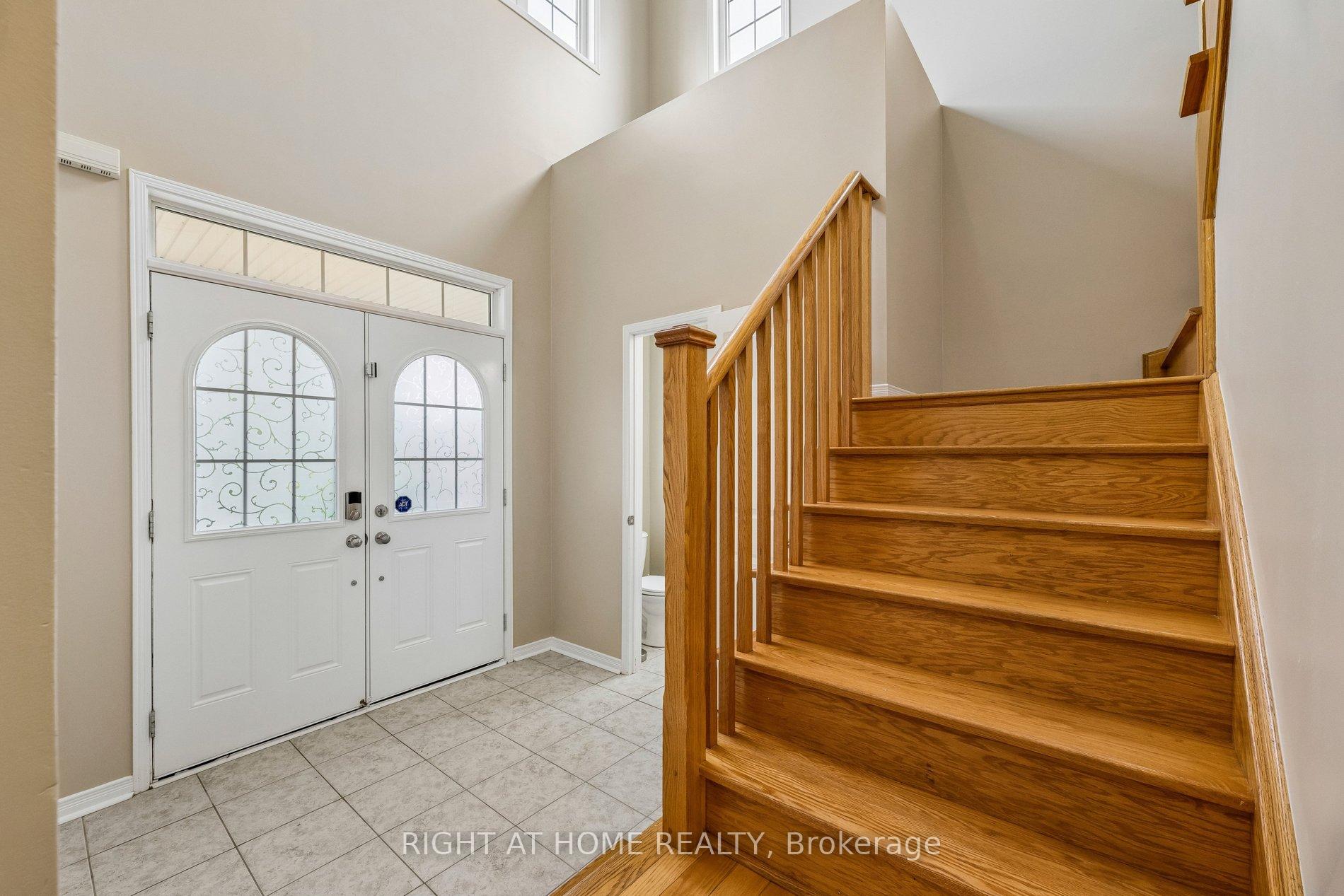 Photo 5 of 150 Jennings Drive, Clarington, Bowmanville — HOMEH