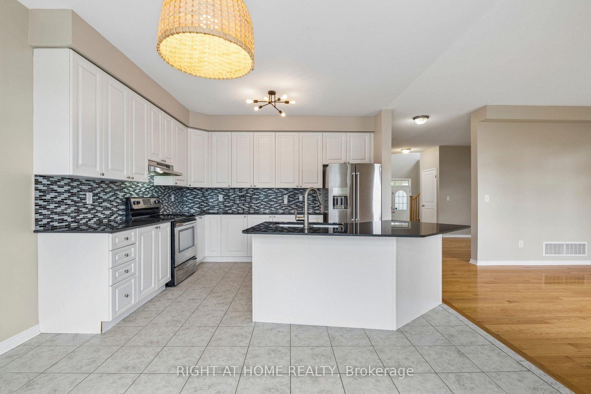 Photo 12 of 150 Jennings Drive, Clarington, Bowmanville — HOMEH