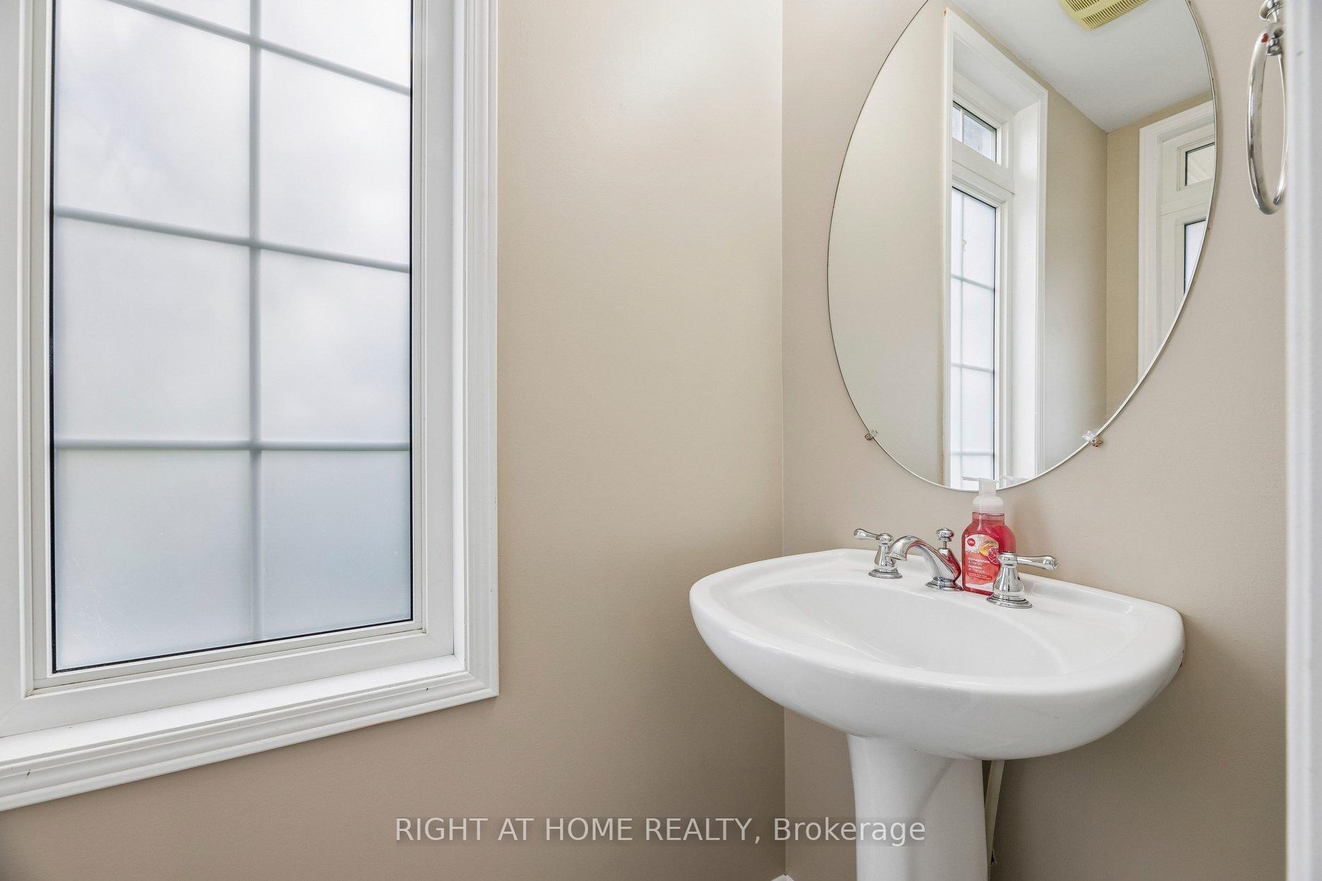 Photo 19 of 150 Jennings Drive, Clarington, Bowmanville — HOMEH