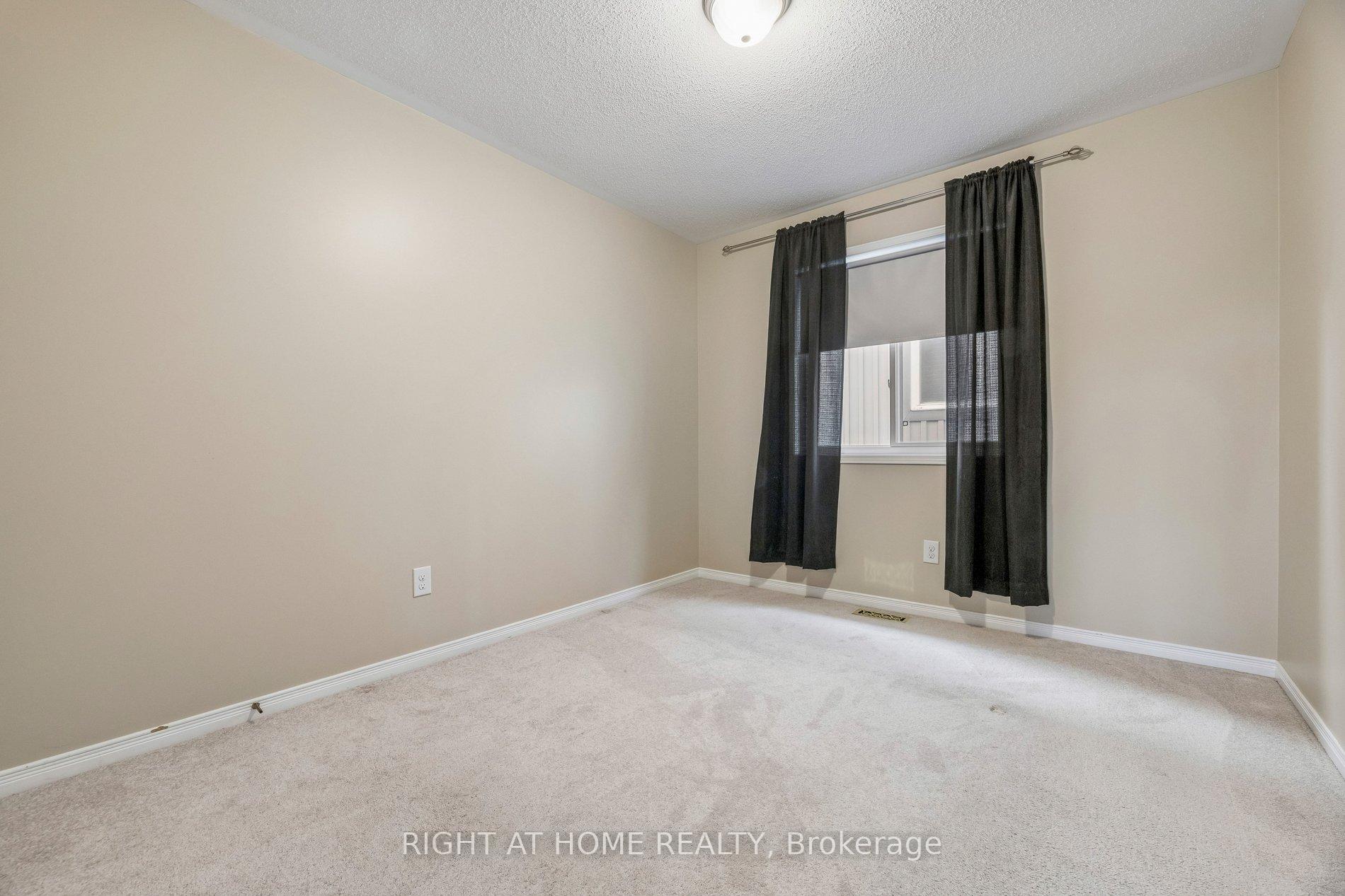 Photo 33 of 150 Jennings Drive, Clarington, Bowmanville — HOMEH