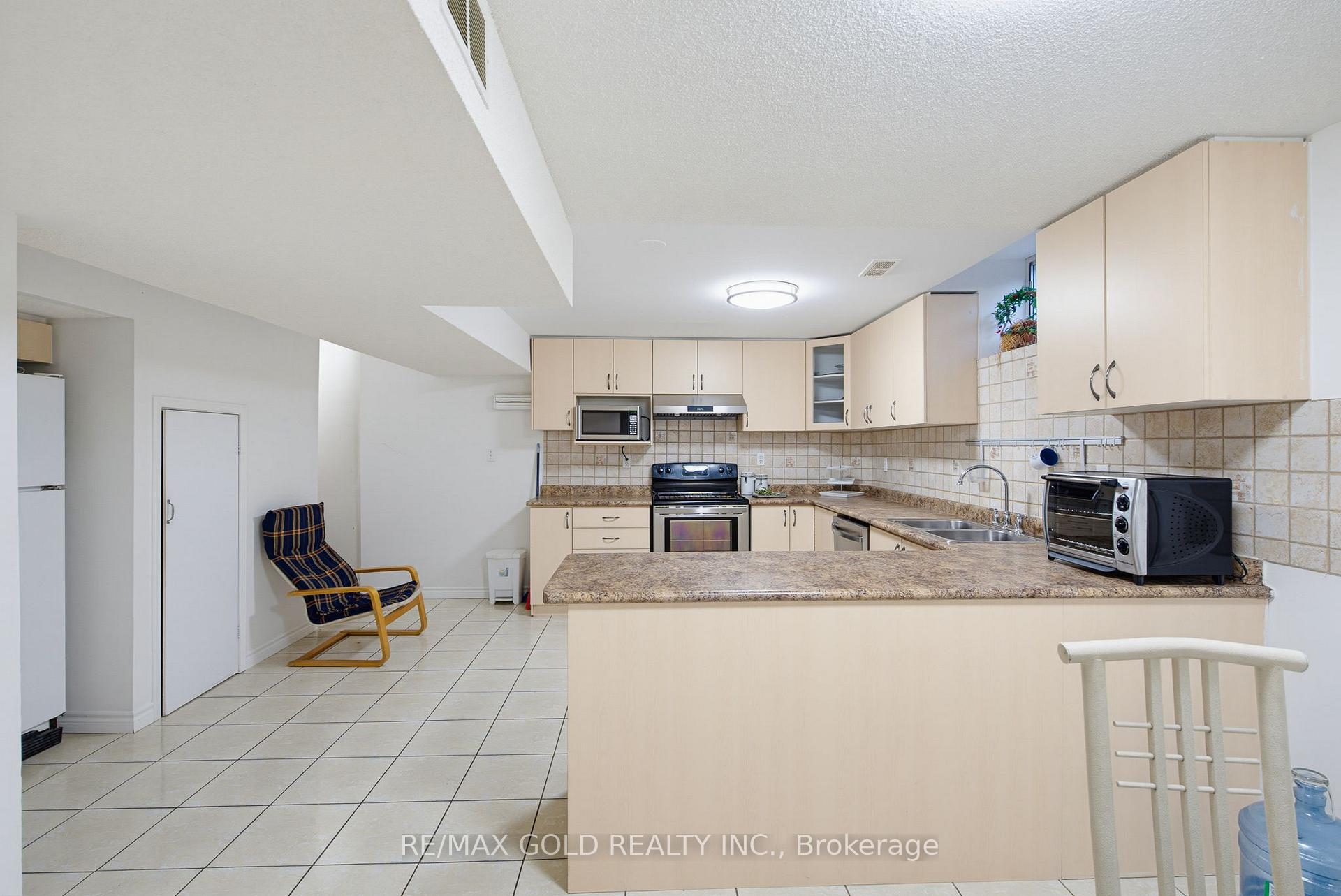 Photo 38 of 29 Blaketon Court, Brampton, Vales of Castlemore — HOMEH