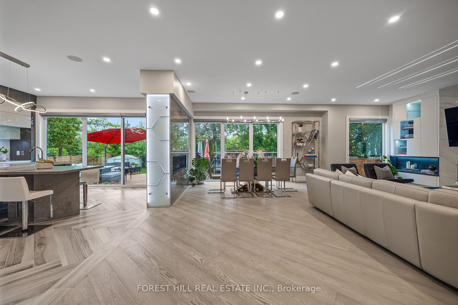 Photo 4 of 70 Devondale Avenue, North York, Newtonbrook West — HOMEH
