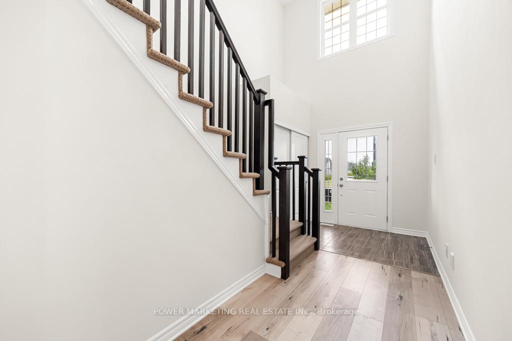 Photo 6 of 69 Defence Street, Ottawa, Kanata - Emerald Meadows/Trailwest — HOMEH