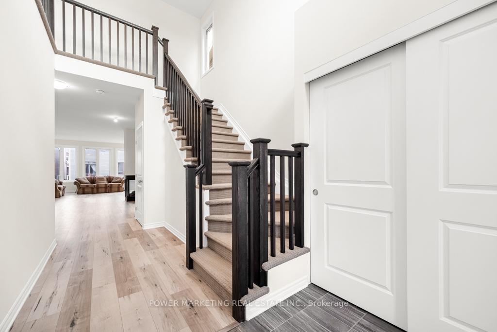 Photo 7 of 69 Defence Street, Ottawa, Kanata - Emerald Meadows/Trailwest — HOMEH