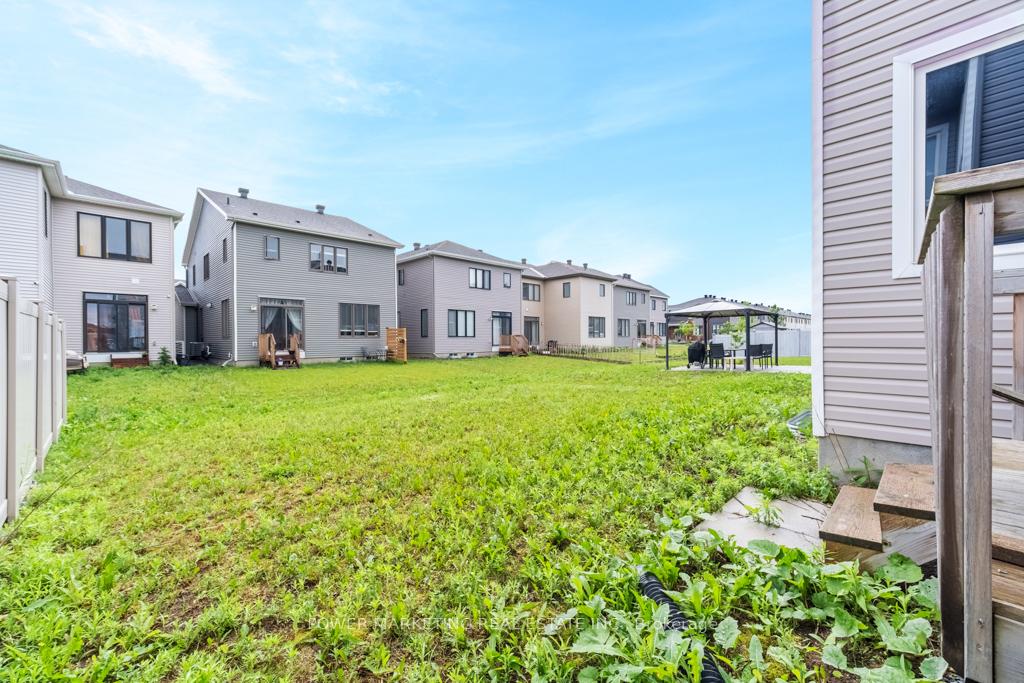Photo 33 of 69 Defence Street, Ottawa, Kanata - Emerald Meadows/Trailwest — HOMEH
