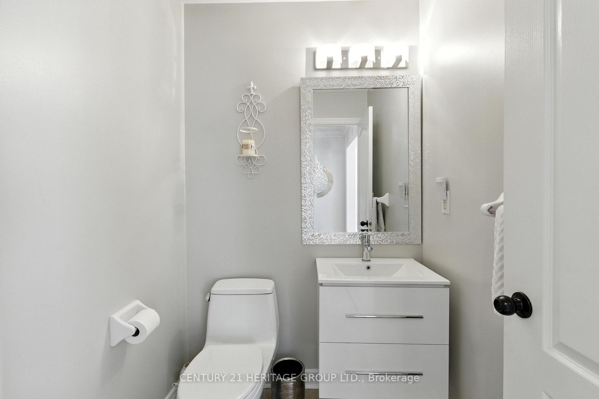 Photo 9 of 106 Laurendale Avenue, Georgina, Keswick South — HOMEH