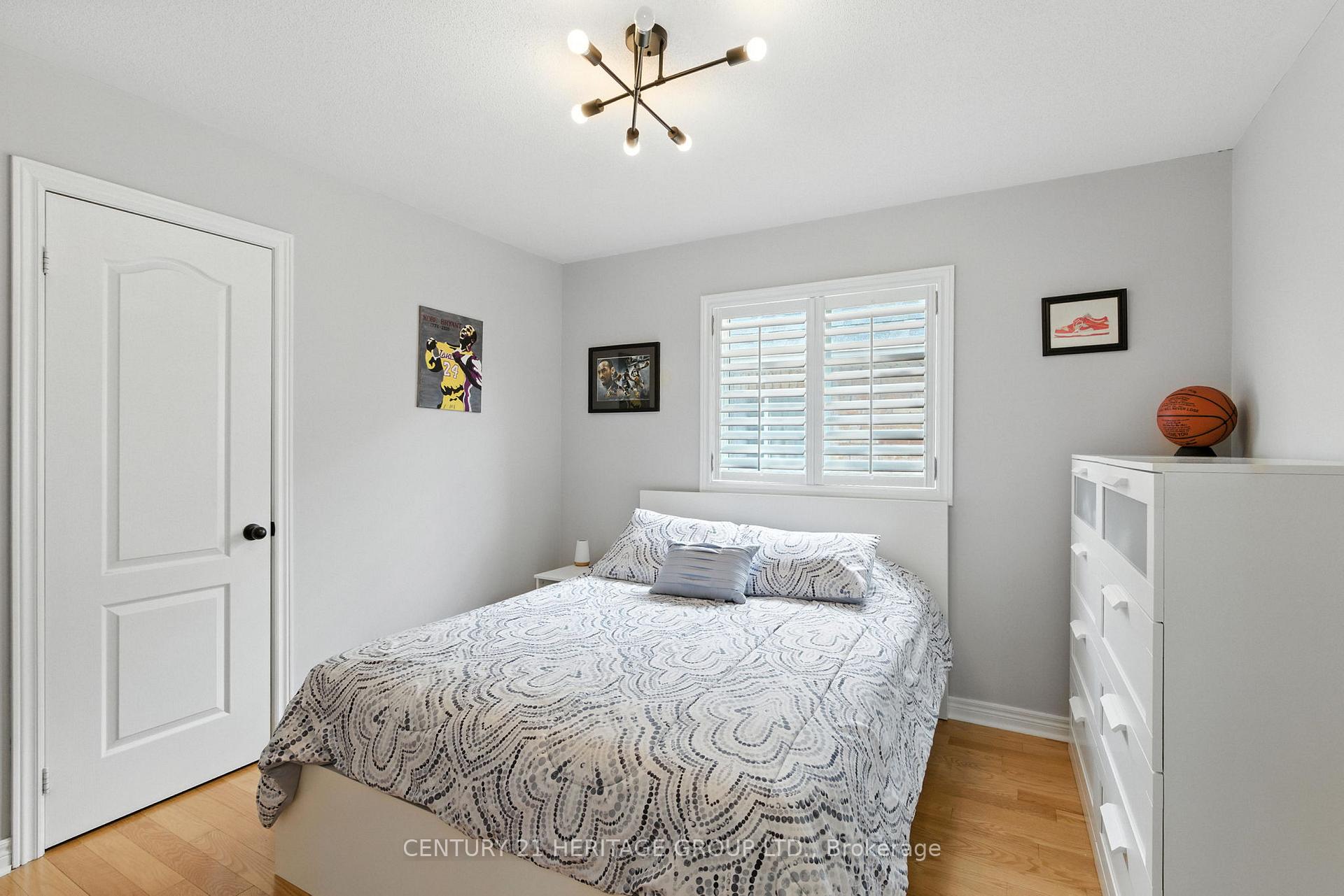 Photo 17 of 106 Laurendale Avenue, Georgina, Keswick South — HOMEH