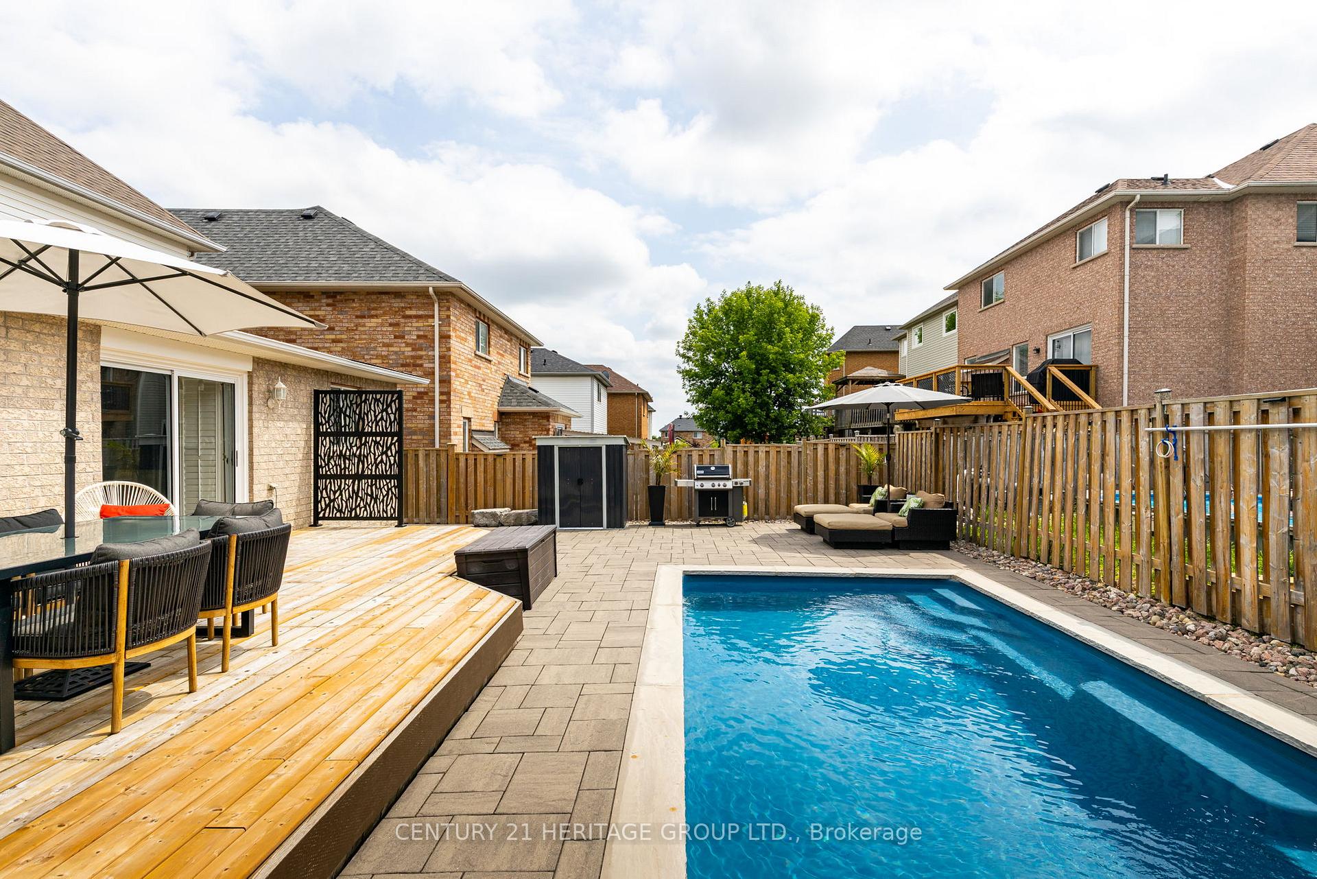 Photo 26 of 106 Laurendale Avenue, Georgina, Keswick South — HOMEH