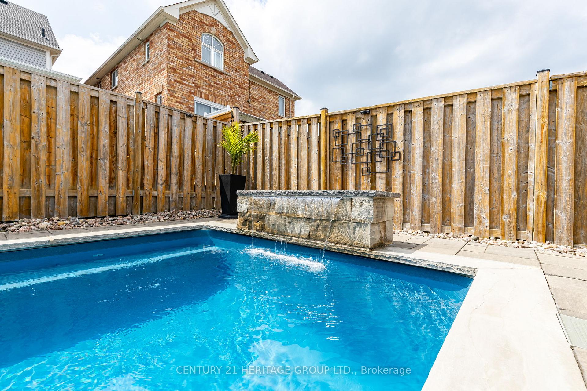 Photo 27 of 106 Laurendale Avenue, Georgina, Keswick South — HOMEH