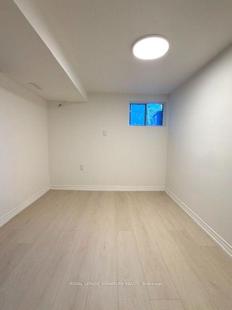Photo 6 of Unit Lower, 152 Barker Avenue, Toronto, Woodbine-Lumsden — HOMEH