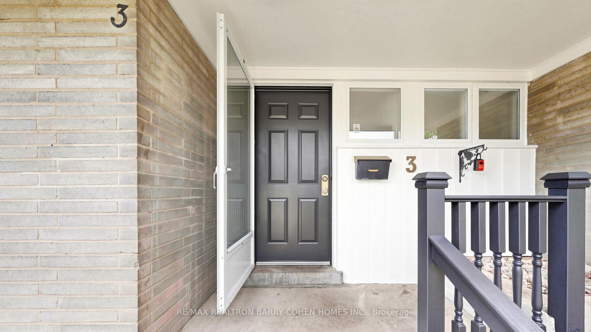 Photo 3 of 3 Greengate Road, North York, Banbury-Don Mills — HOMEH