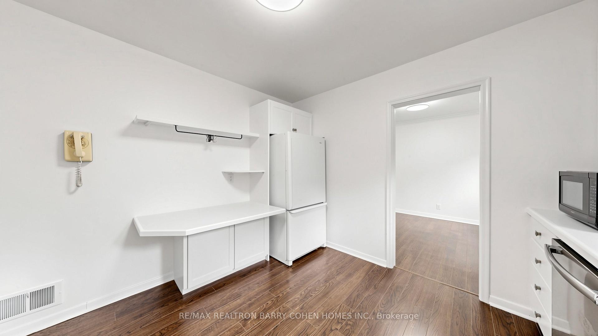 Photo 20 of 3 Greengate Road, North York, Banbury-Don Mills — HOMEH