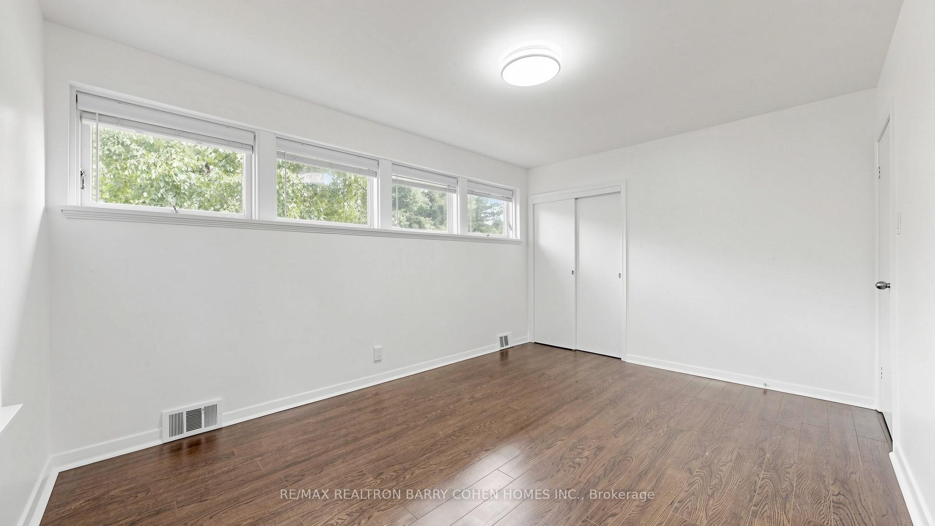 Photo 27 of 3 Greengate Road, North York, Banbury-Don Mills — HOMEH