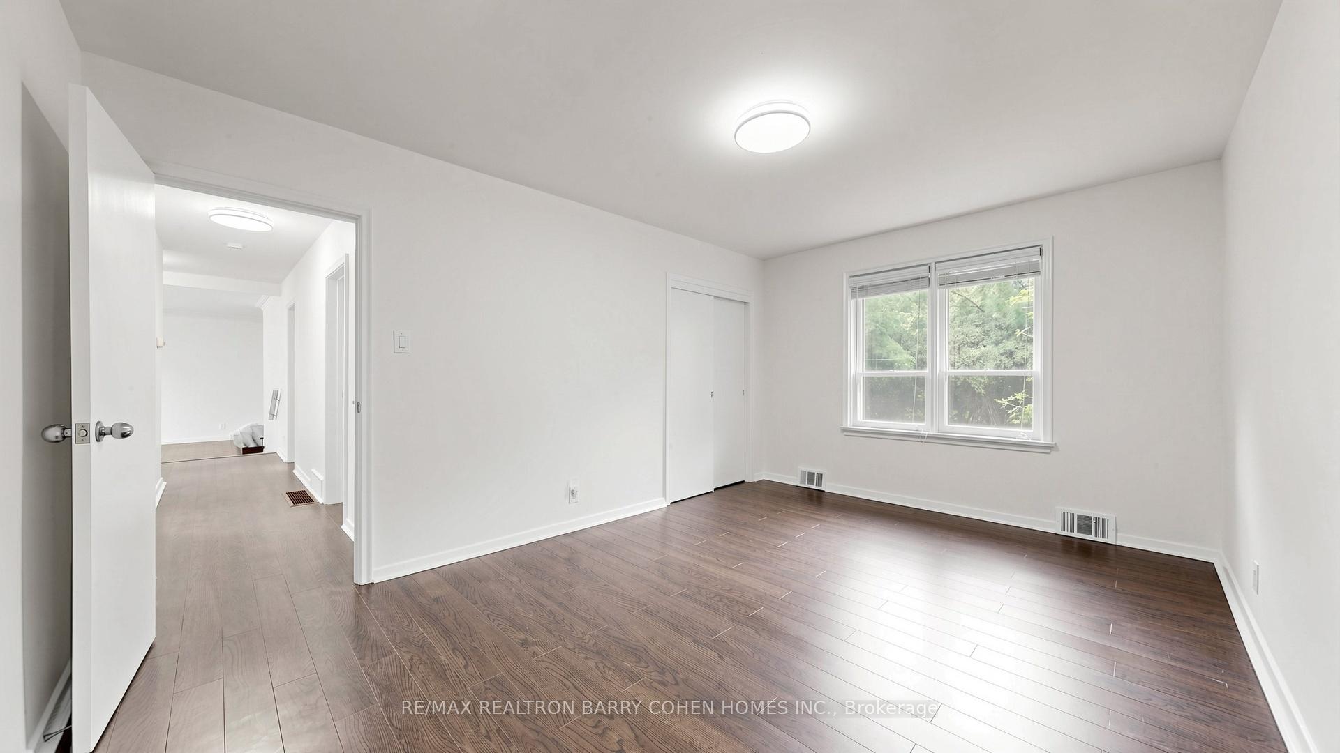 Photo 30 of 3 Greengate Road, North York, Banbury-Don Mills — HOMEH