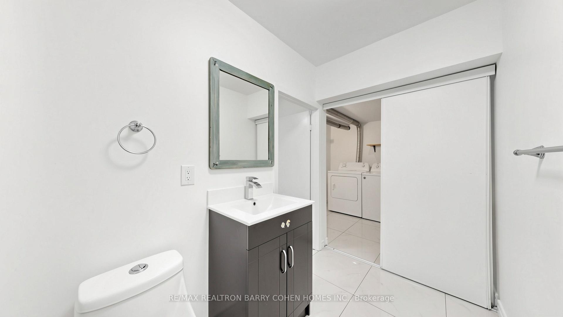 Photo 45 of 3 Greengate Road, North York, Banbury-Don Mills — HOMEH