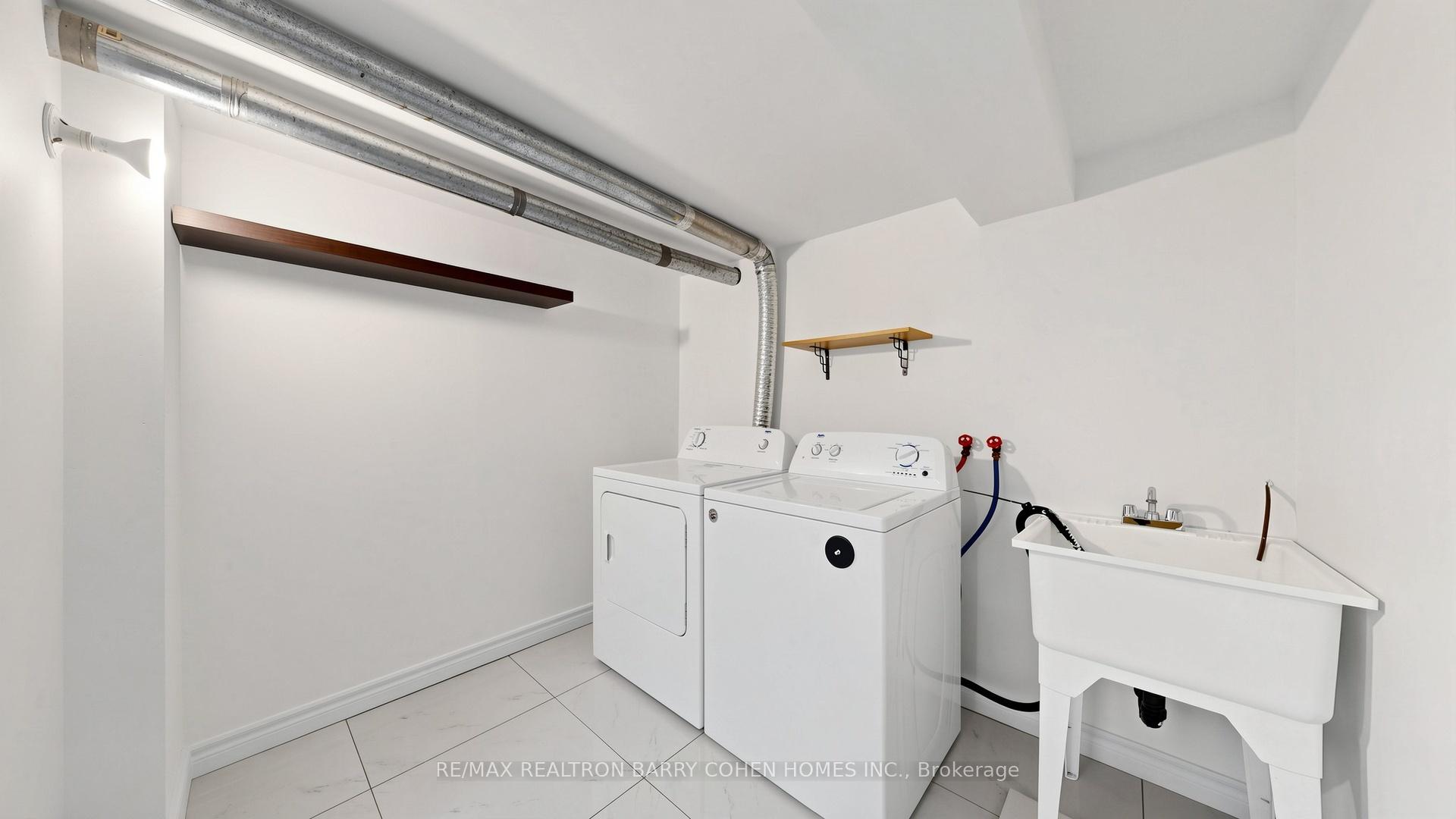 Photo 47 of 3 Greengate Road, North York, Banbury-Don Mills — HOMEH