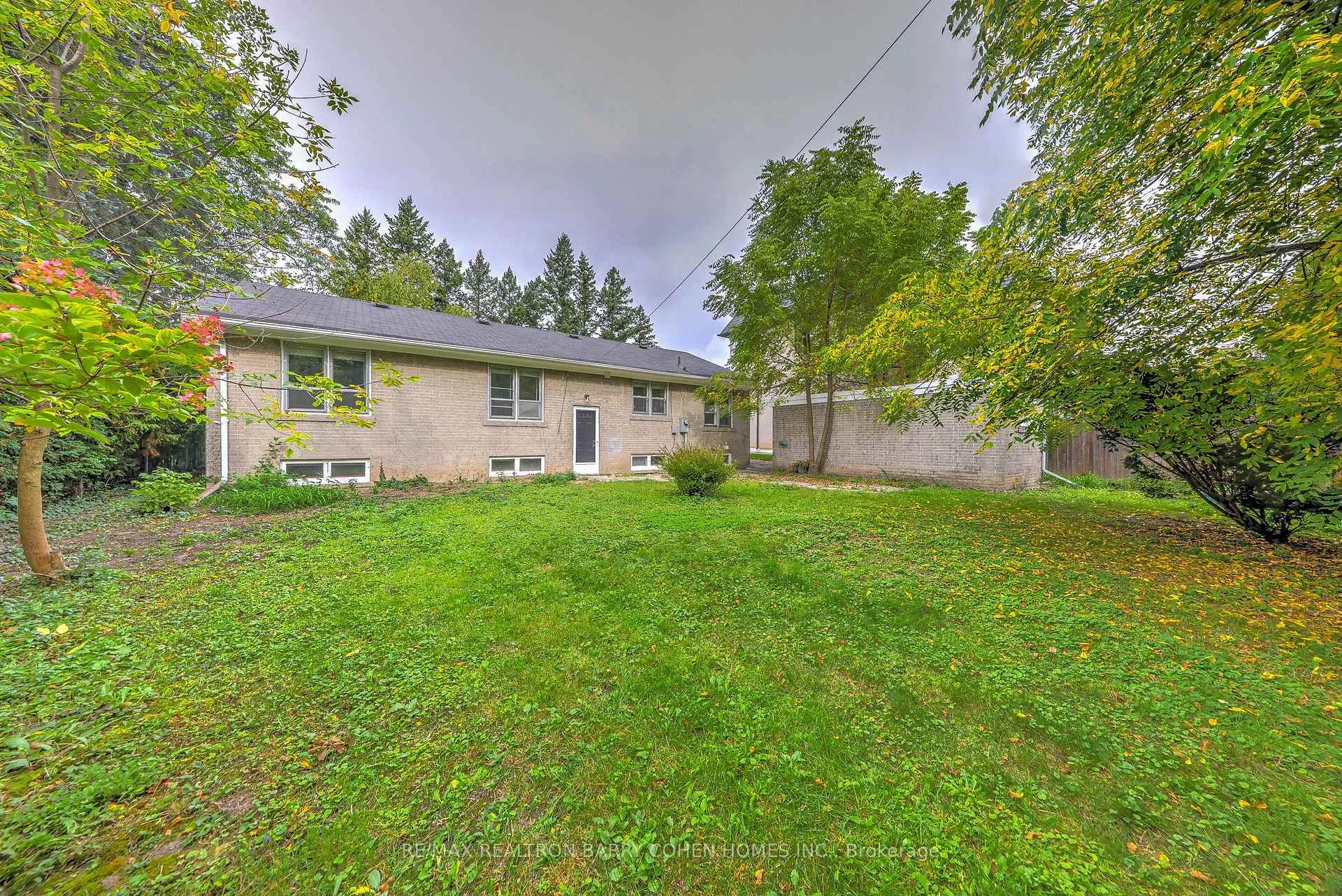 Photo 48 of 3 Greengate Road, North York, Banbury-Don Mills — HOMEH