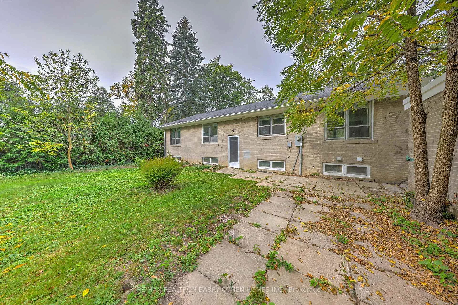 Photo 49 of 3 Greengate Road, North York, Banbury-Don Mills — HOMEH