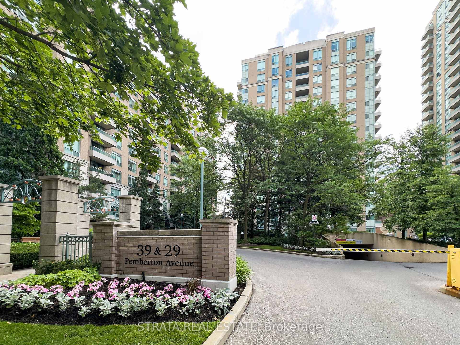 Photo 27 of Unit 105, 29 Pemberton Avenue, North York, Newtonbrook East — HOMEH
