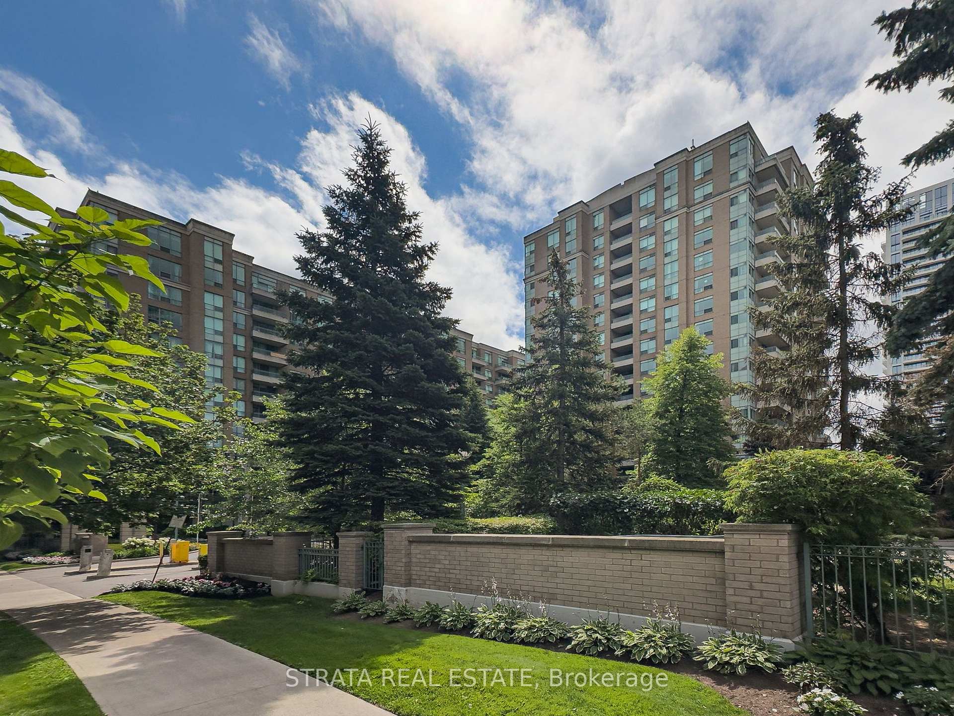 Photo 29 of Unit 105, 29 Pemberton Avenue, North York, Newtonbrook East — HOMEH