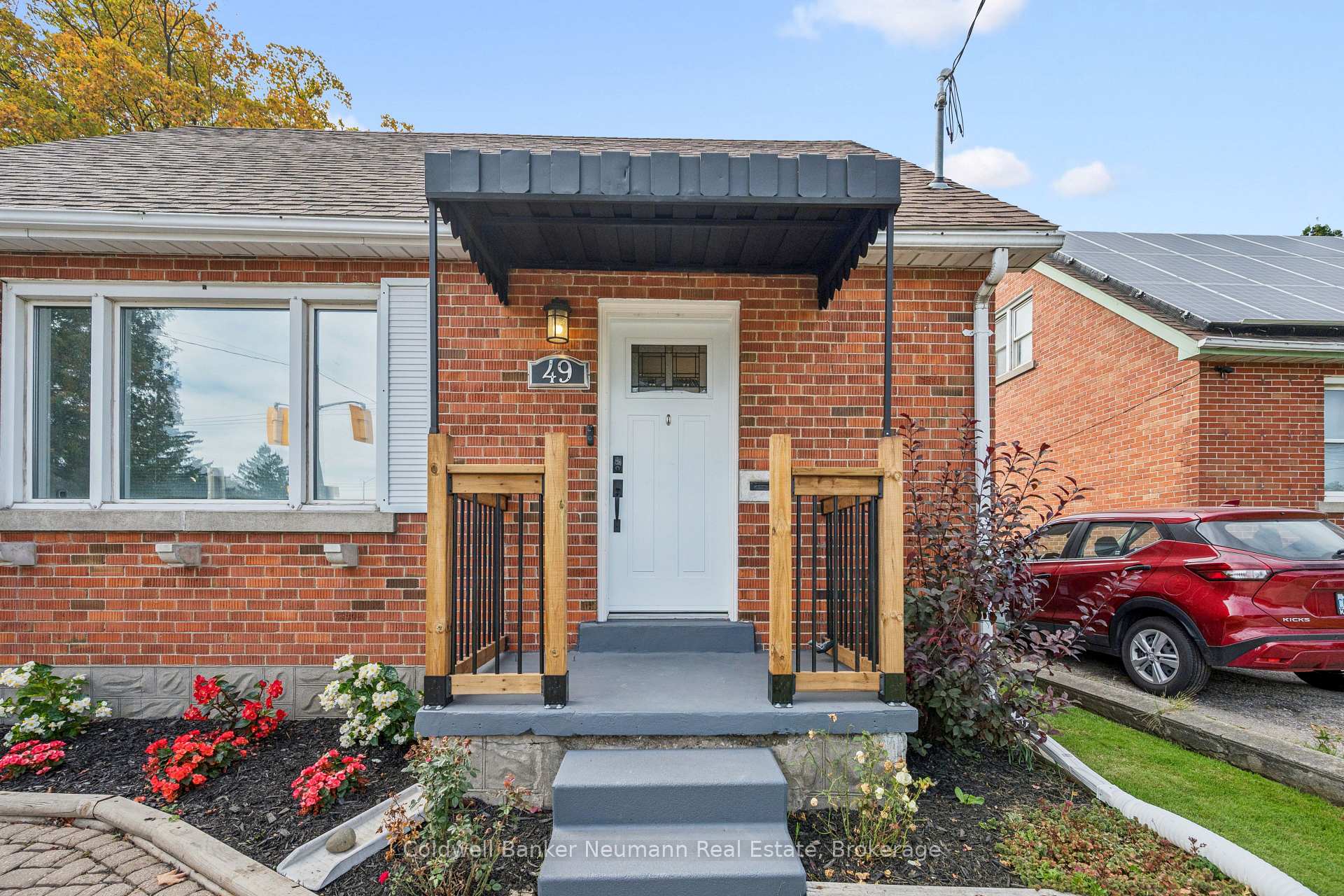 Photo 3 of 49 Edna Street, Kitchener, Central Frederick — HOMEH