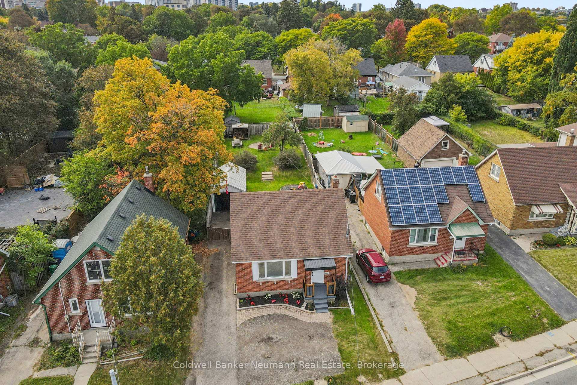 Photo 21 of 49 Edna Street, Kitchener, Central Frederick — HOMEH