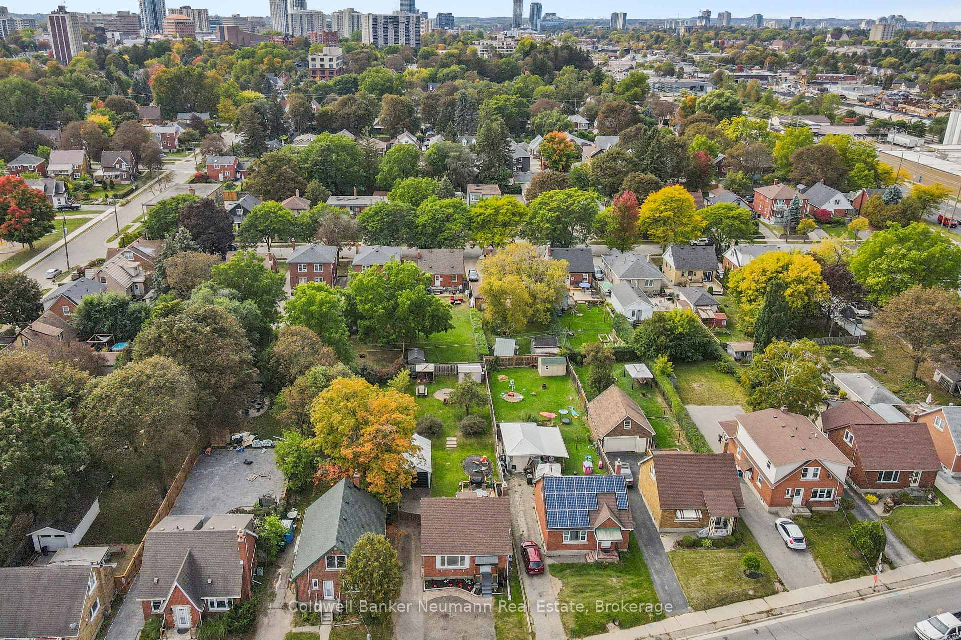 Photo 22 of 49 Edna Street, Kitchener, Central Frederick — HOMEH