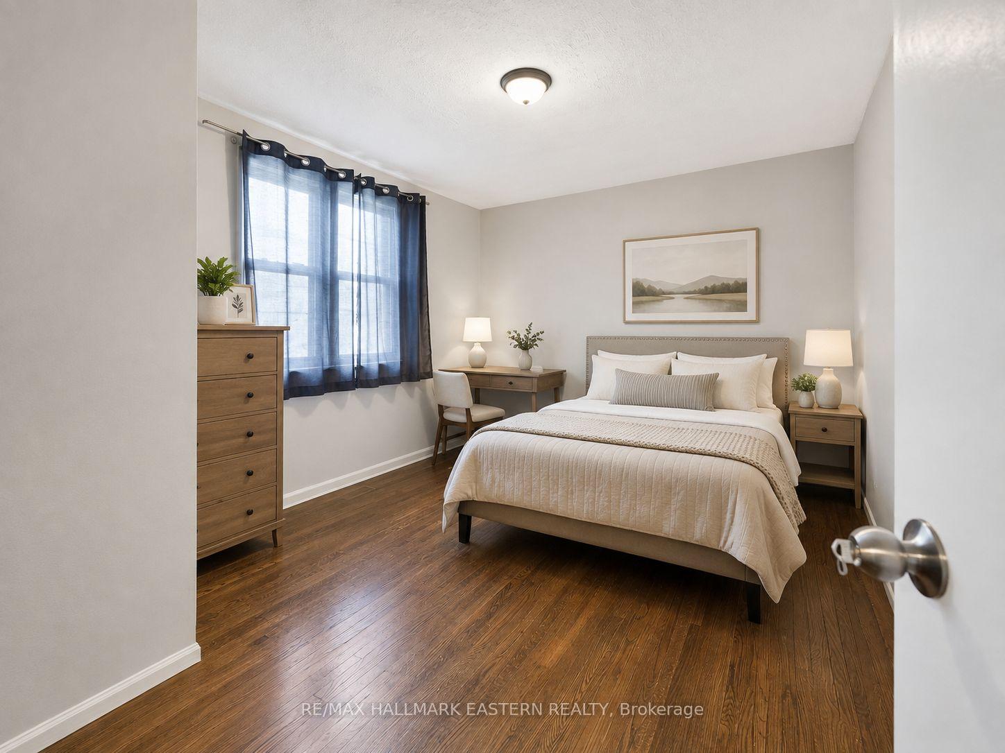 Photo 10 of 599 Donegal Street, Peterborough, Town Ward 3 — HOMEH