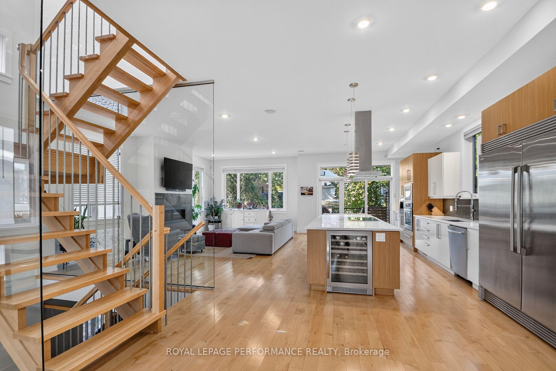 Photo 7 of 258 Carleton Avenue, Ottawa, Ottawa West/Tunneys Pasture — HOMEH