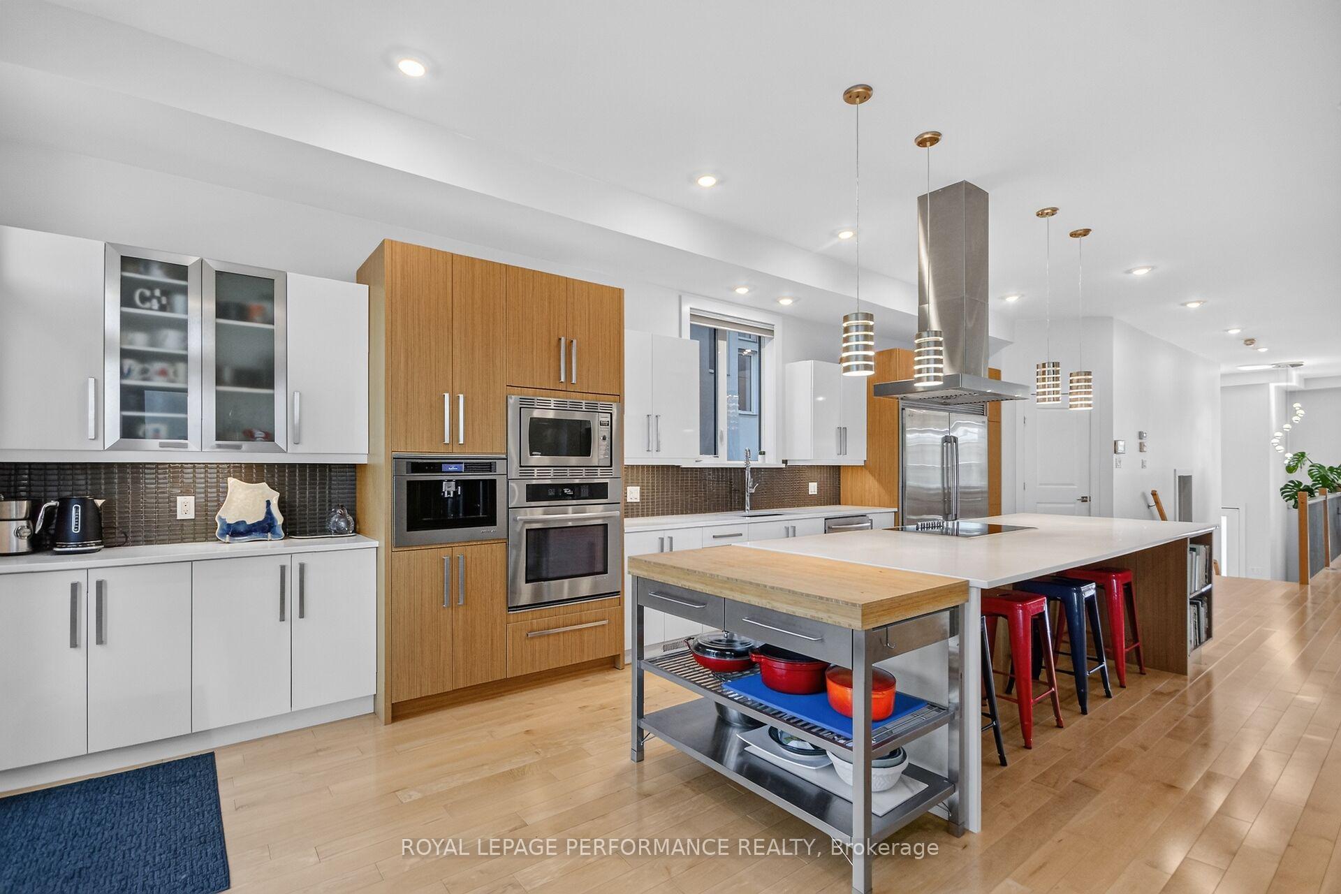 Photo 9 of 258 Carleton Avenue, Ottawa, Ottawa West/Tunneys Pasture — HOMEH