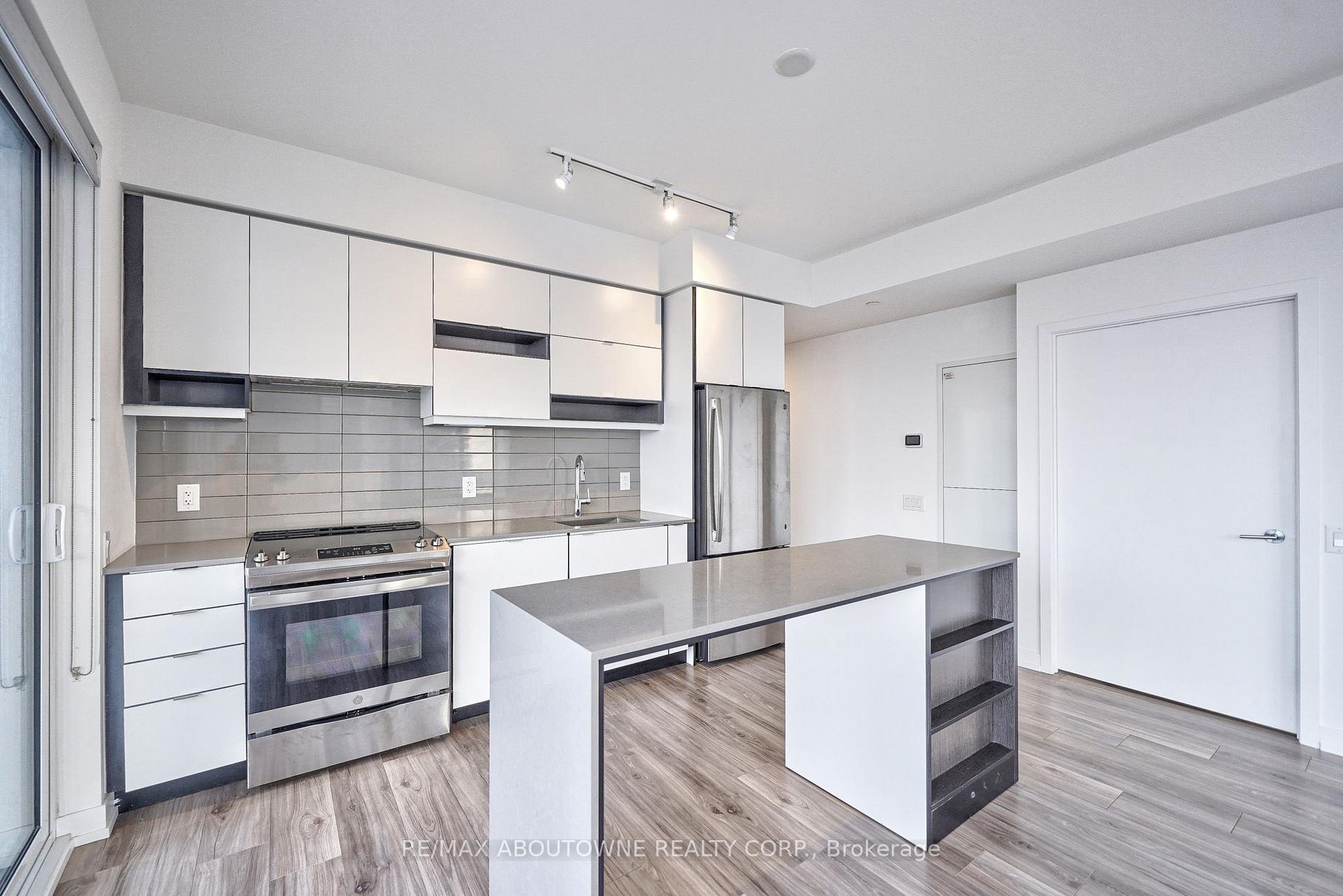 Photo 9 of Unit 3603, 4065 Confederation Parkway, Mississauga, City Centre — HOMEH