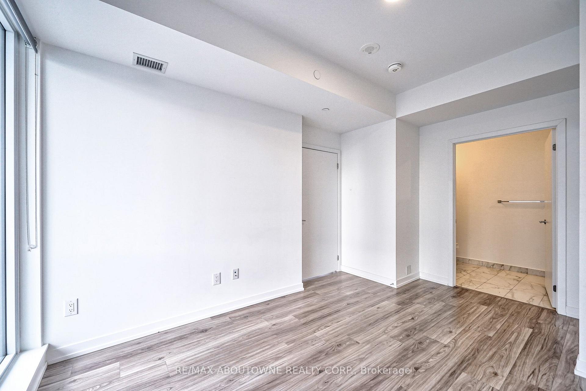 Photo 18 of Unit 3603, 4065 Confederation Parkway, Mississauga, City Centre — HOMEH