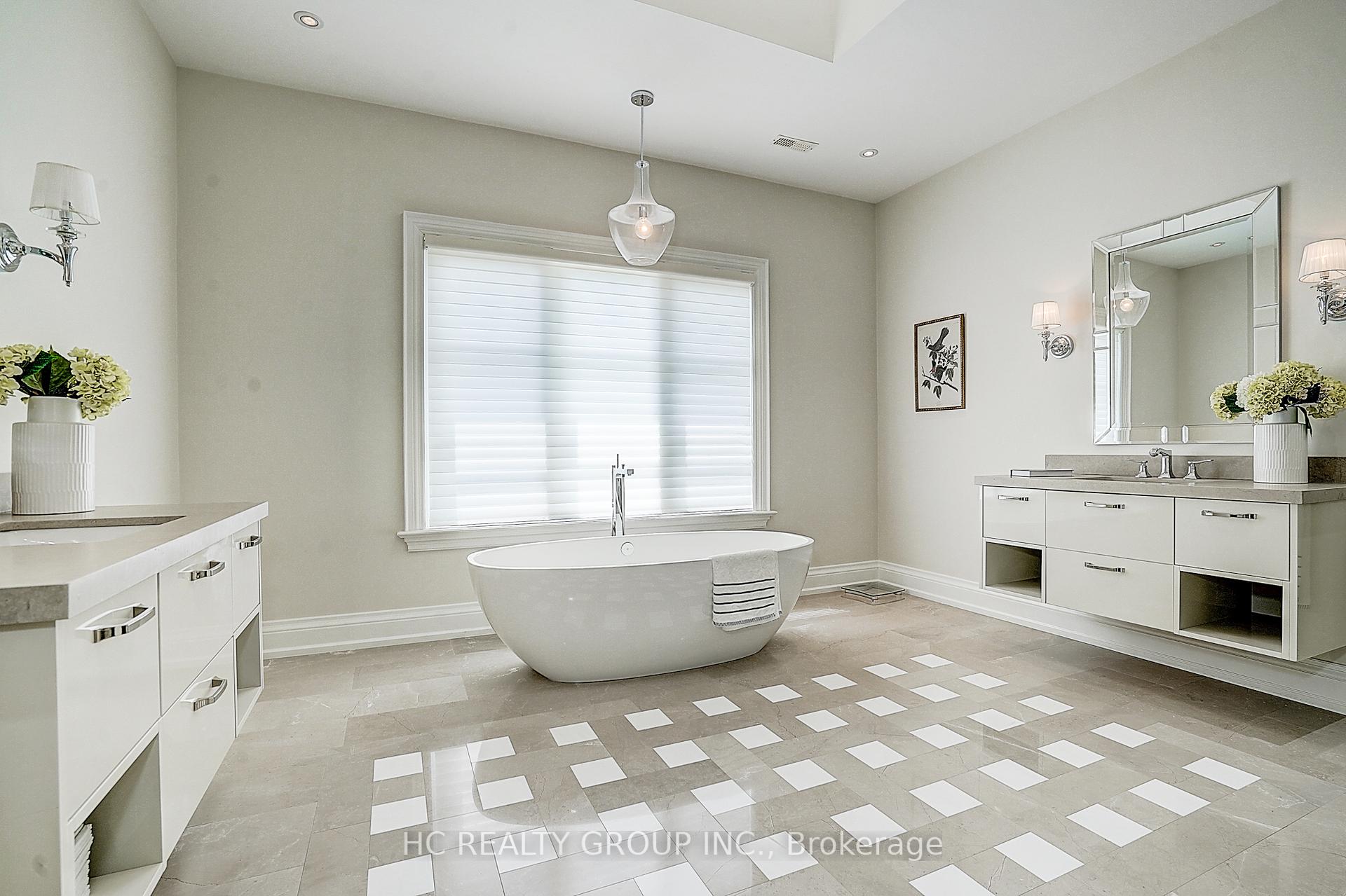 Photo 30 of 119 Strathallan Boulevard, Toronto, Lawrence Park South — HOMEH