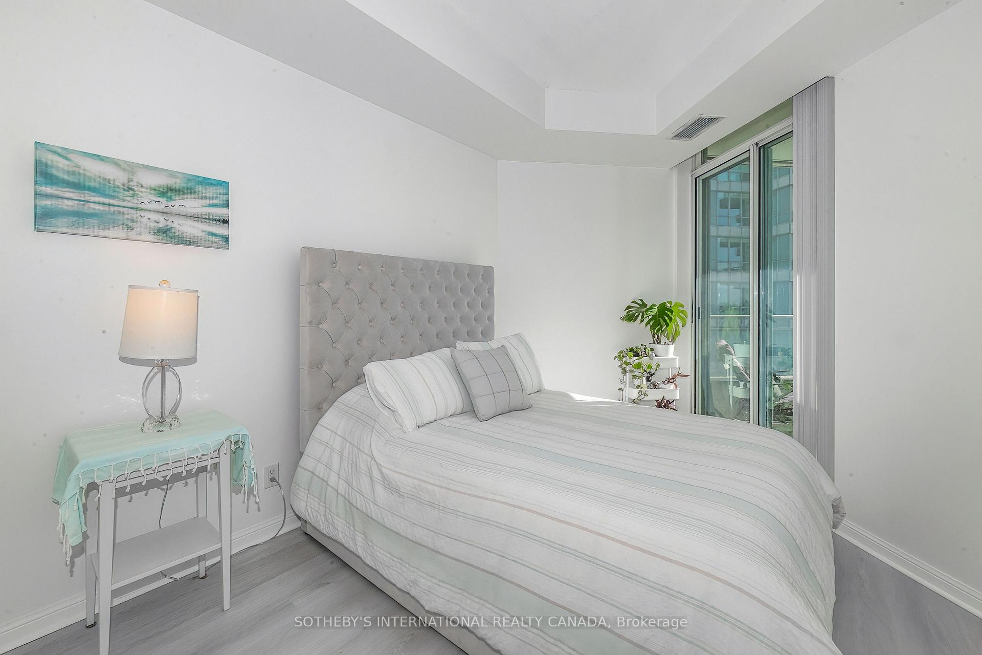 Photo 10 of Unit 1815, 230 Queens Quay W, Toronto, Waterfront Communities — HOMEH