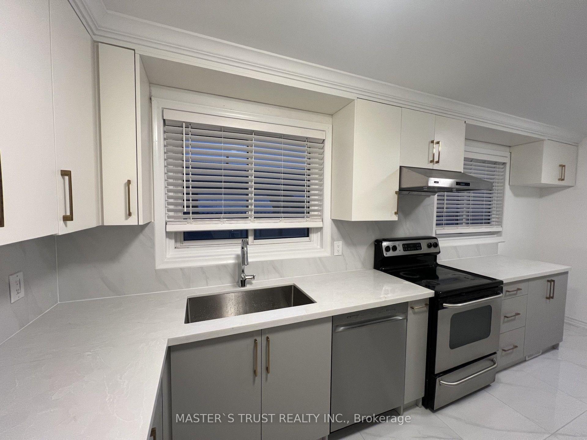 Photo 5 of Unit Main, 139 Amberjack Boulevard, Scarborough, Woburn — HOMEH